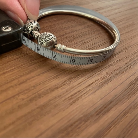 Sold out - Pandora silver bracelet + black leather - Picture 8 of 9